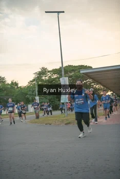 Runner Photo 4244213