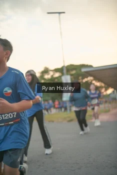 Runner Photo 4244219