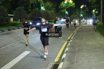 Runner Photo 4244223