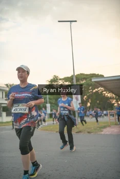 Runner Photo 4244229