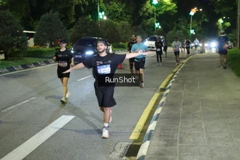 Runner Photo 4244231