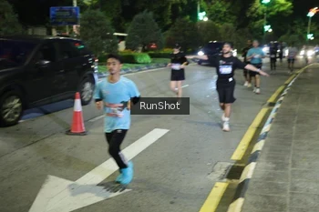 Runner Photo 4244243