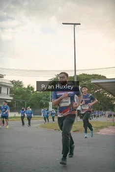 Runner Photo 4244253