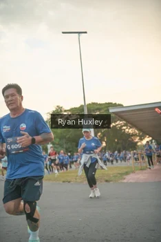 Runner Photo 4244261