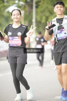 Runner Photo 4244268