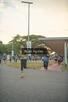 Runner Photo 4244331