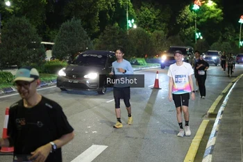 Runner Photo 4244340