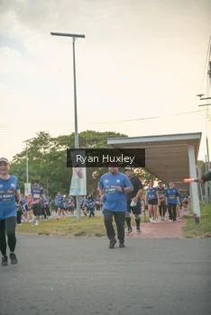 Runner Photo 4244360