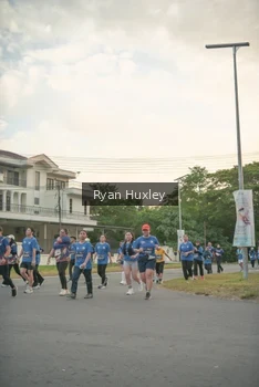 Runner Photo 4244361