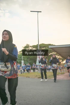 Runner Photo 4244385