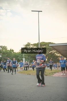 Runner Photo 4244386