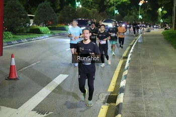 Runner Photo 4244532