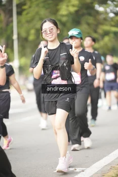 Runner Photo 4244548