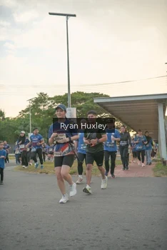 Runner Photo 4244558