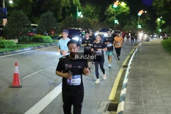 Runner Photo 4244561