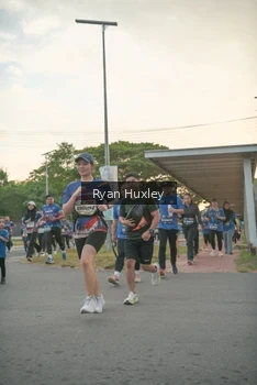Runner Photo 4244571