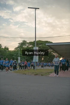 Runner Photo 4244573