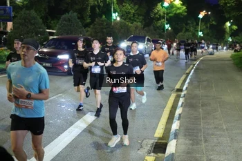 Runner Photo 4244580