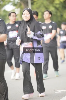 Runner Photo 4244588