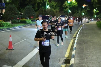 Runner Photo 4244591