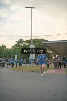Runner Photo 4244592