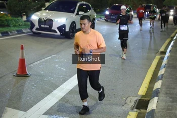 Runner Photo 4244613