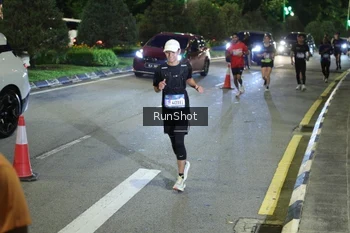 Runner Photo 4244636