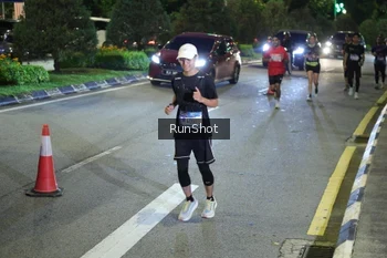 Runner Photo 4244642