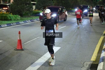 Runner Photo 4244653