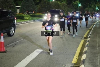 Runner Photo 4244672