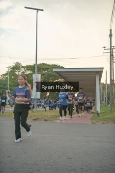 Runner Photo 4244676