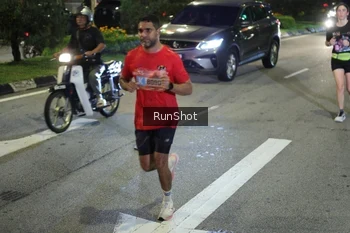 Runner Photo 4244689