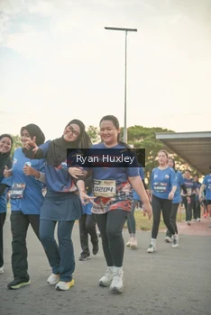 Runner Photo 4244696
