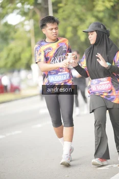 Runner Photo 4244708