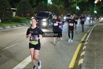 Runner Photo 4244709