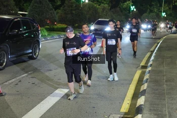 Runner Photo 4244713