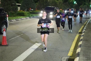 Runner Photo 4244720