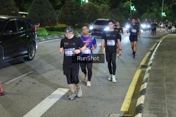 Runner Photo 4244722