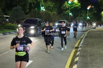 Runner Photo 4244730