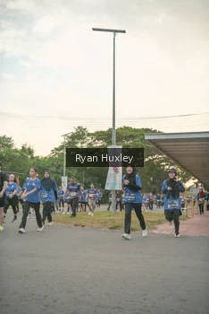 Runner Photo 4244757
