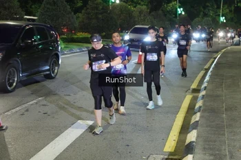 Runner Photo 4244761
