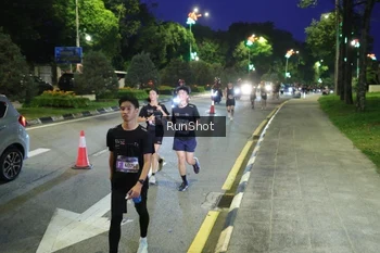 Runner Photo 4244780