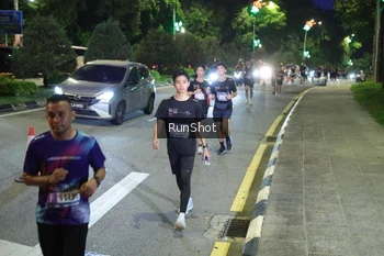 Runner Photo 4244784
