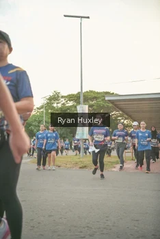 Runner Photo 4244798