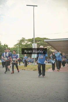 Runner Photo 4244812