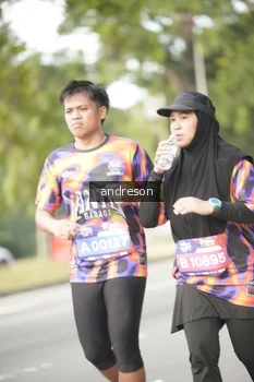 Runner Photo 4244819