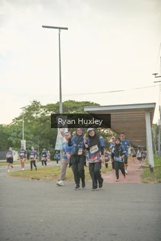 Runner Photo 4244894