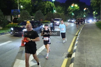 Runner Photo 4244896