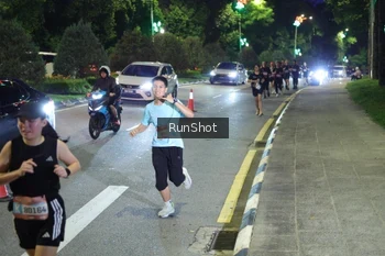 Runner Photo 4244912