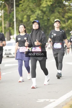 Runner Photo 4244920